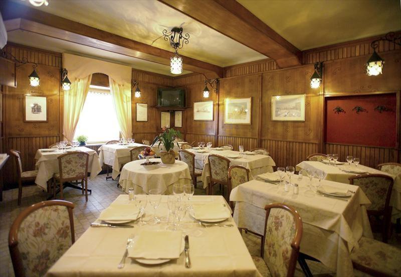 Albergo Badellino Бра Екстериор снимка