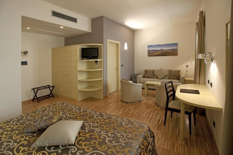 Albergo Badellino Бра Екстериор снимка