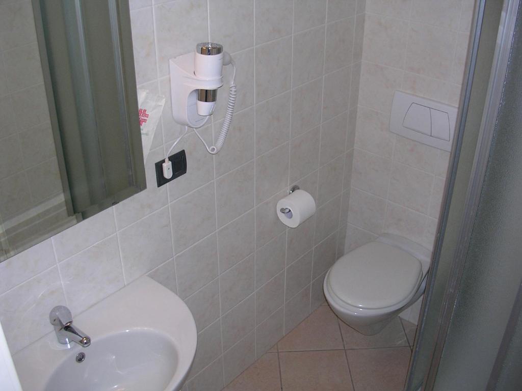 Albergo Badellino Бра Стая снимка