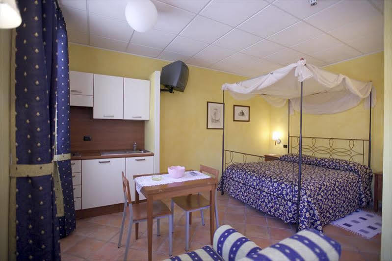 Albergo Badellino Бра Екстериор снимка